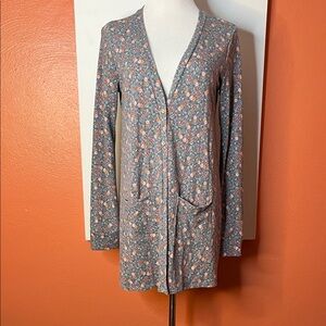 Agnes & Dora Floral Blue Gray Essential Cardigan